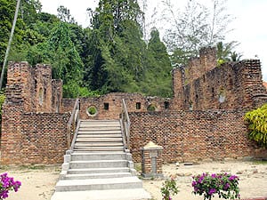 kota belanda di pulau pangkor