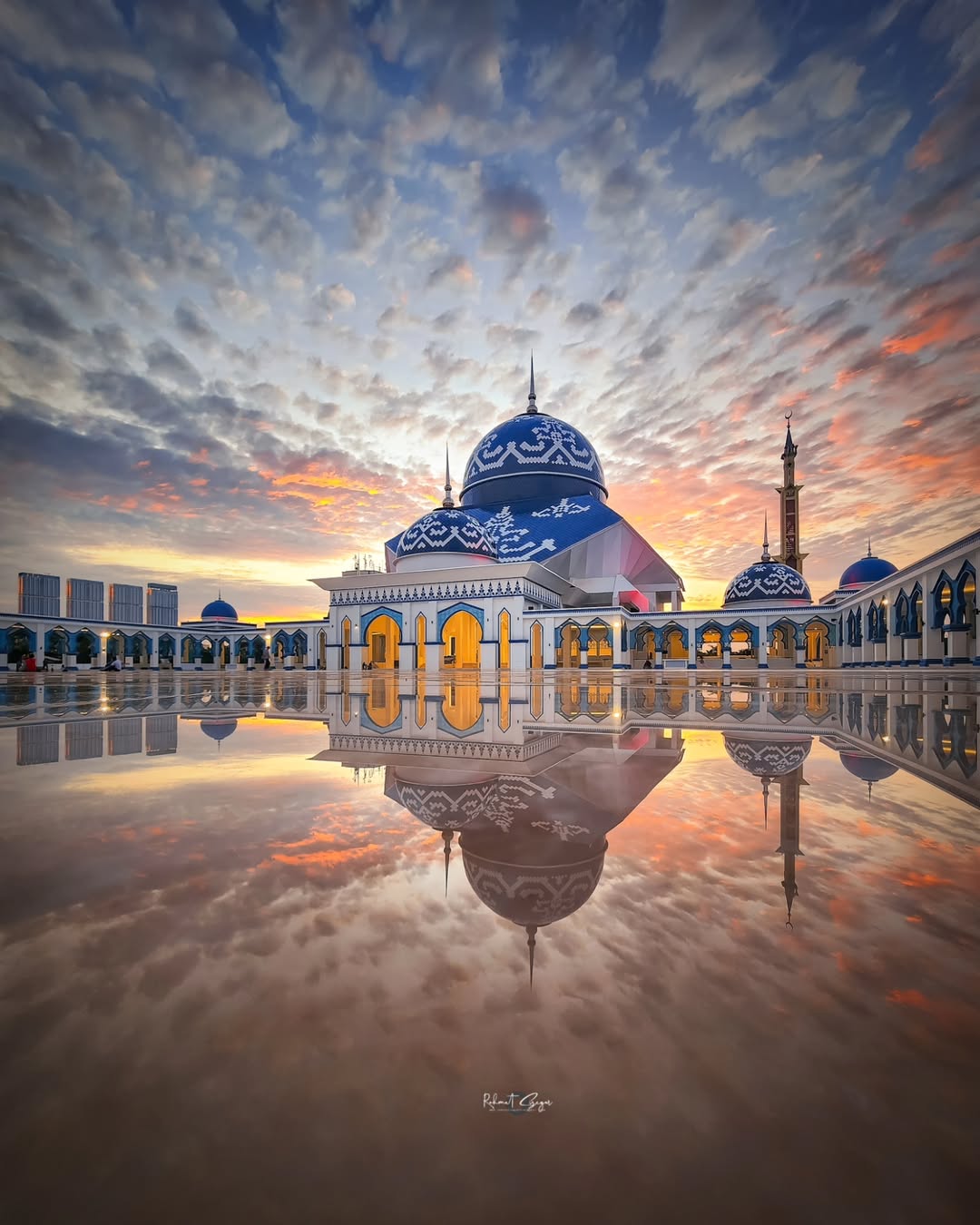 Masjid Agung Raja Hamidah