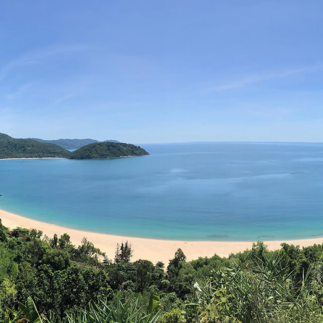 Bai Tam Pham Van Dong